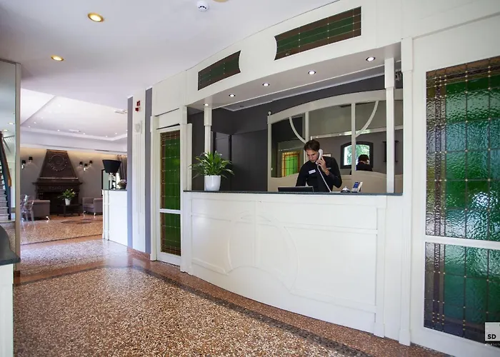 博洛尼亚萨沃依亚乡村酒店