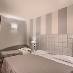Savoia 4*