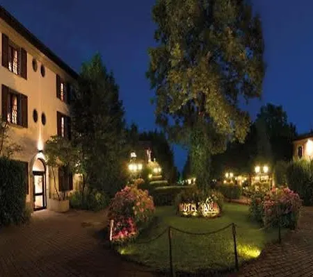 호텔 사보이아 4*