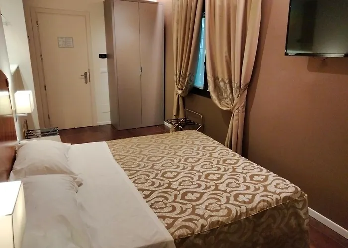 Savoia מלון 4*