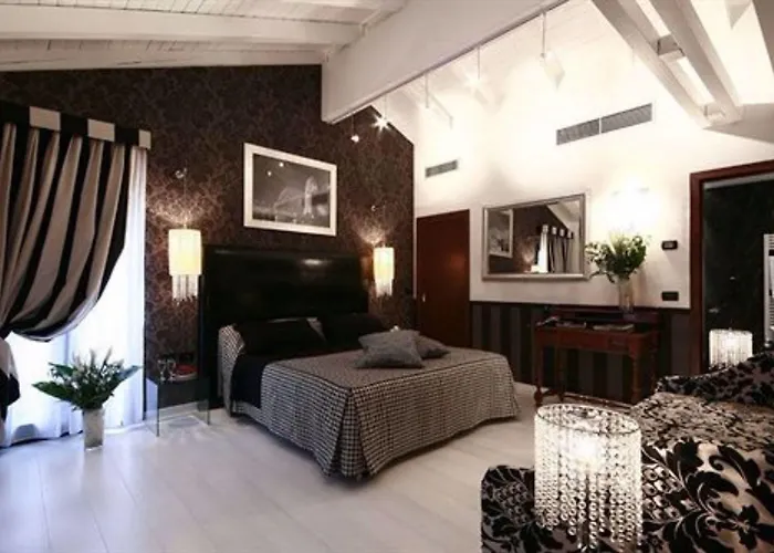 Savoia 4* Bologne