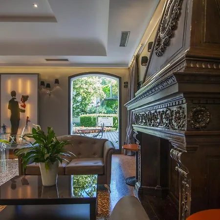 サヴォイア カントリー ハウス ホテル 4*