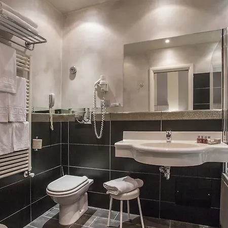 Отель Savoia Болонья